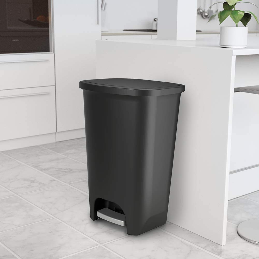 Glad 20 Gallon / 75 Liter Extra Capacity Plastic Step Trash Can with