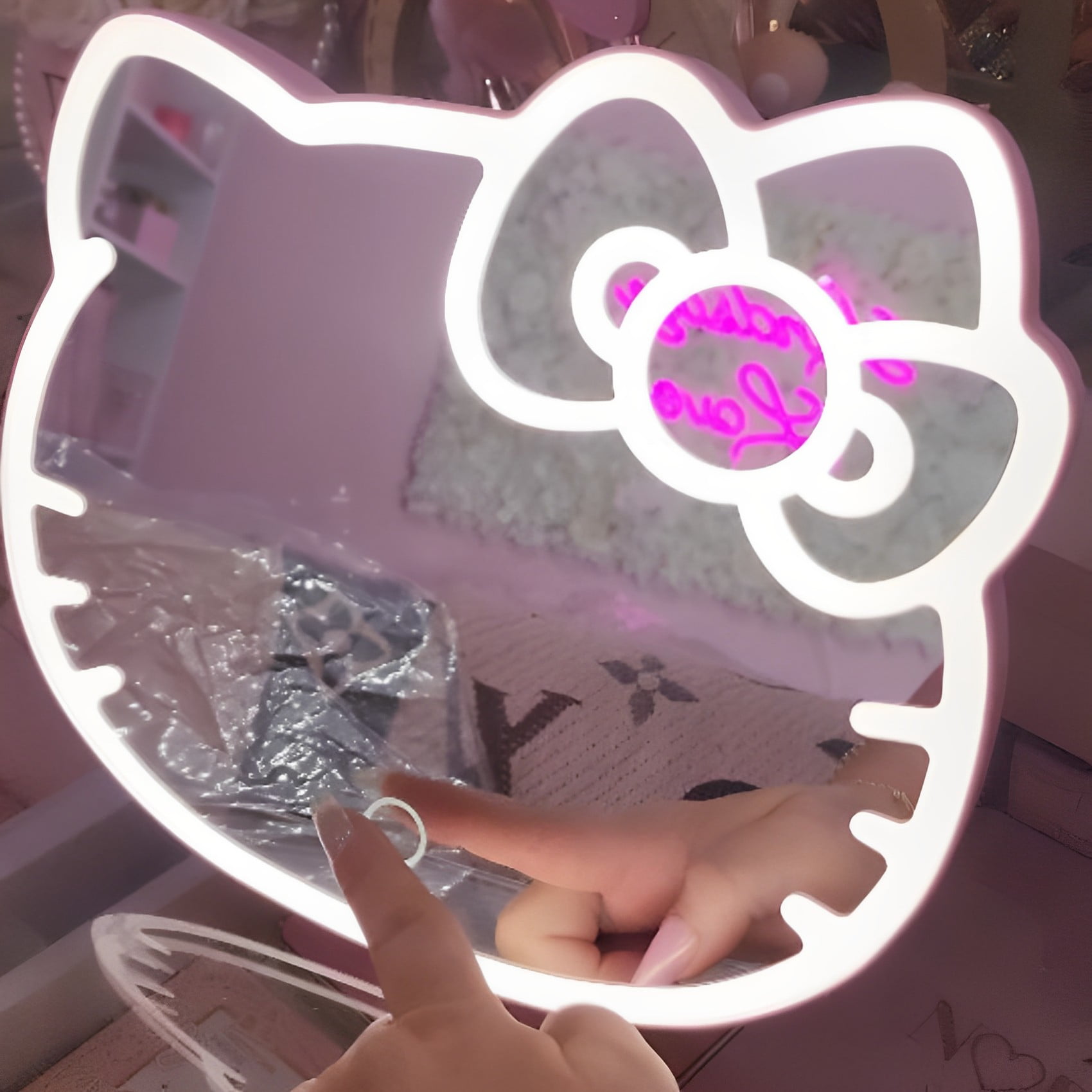 Hello Kitty Wall Mirror con Wi-Fi e Smart Touch Italy