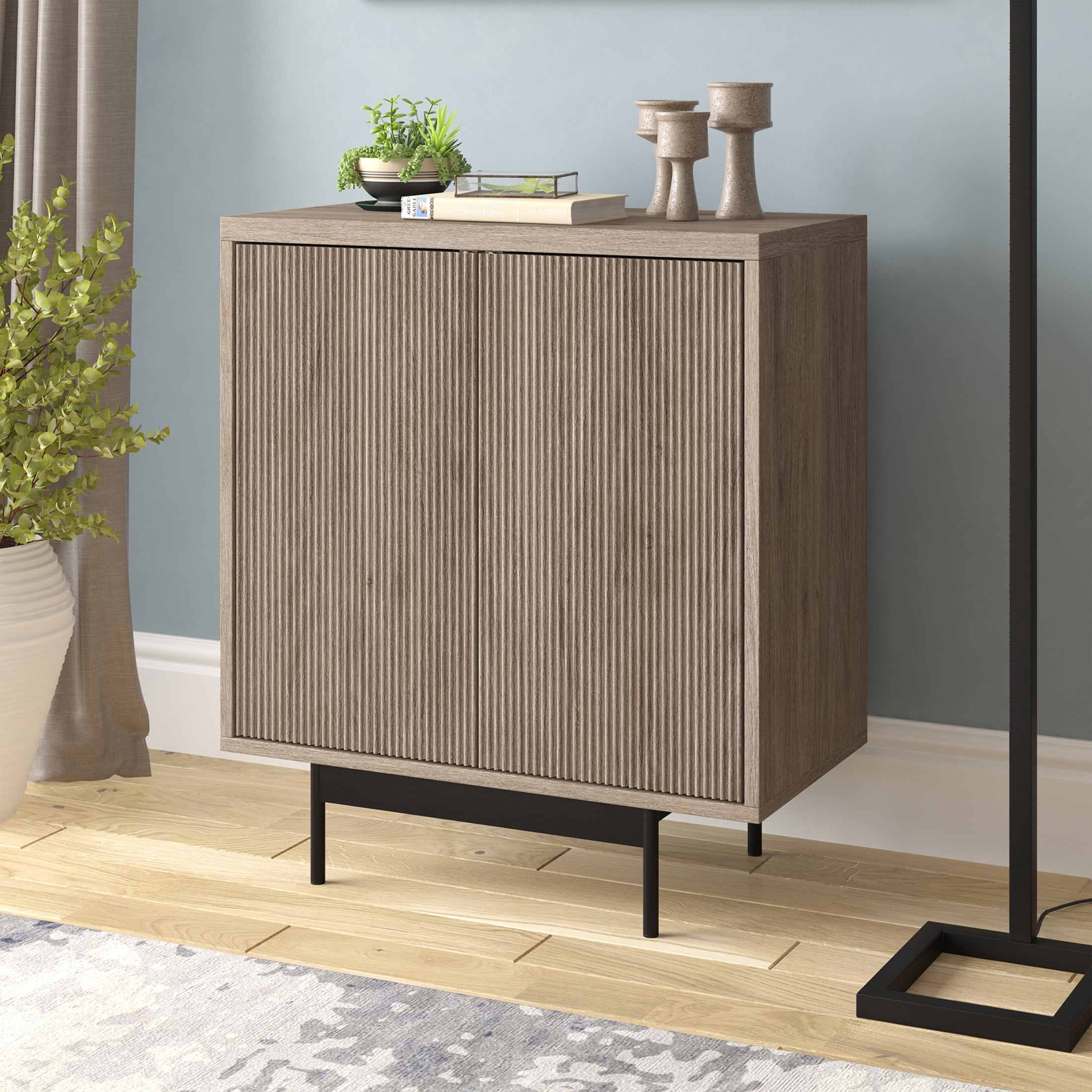 Evelyn&Zoe Modern/Contemporary 28" Wide Antiqued Gray Oak Accent Cabinet