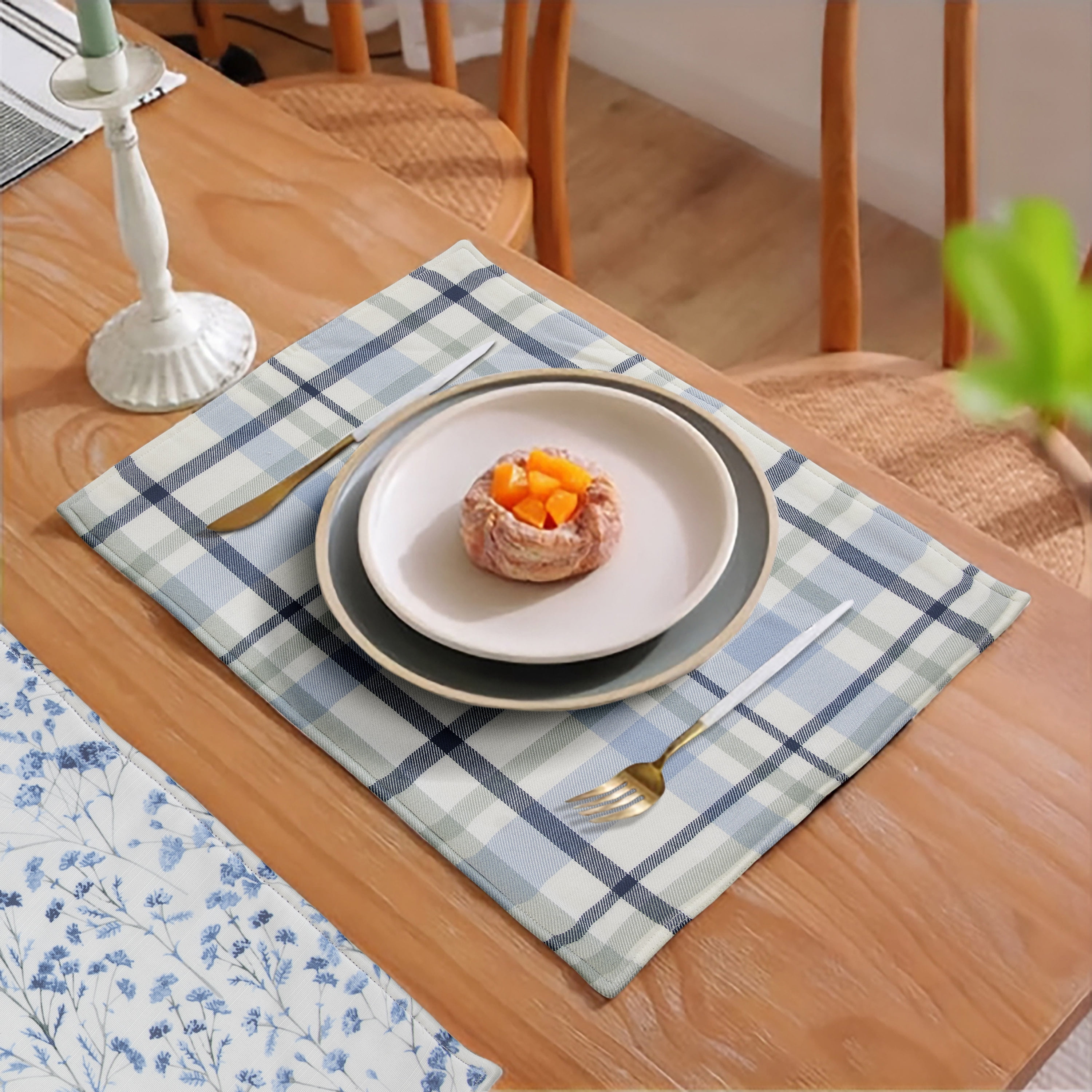 Mainstays Reversible Placemat - 14” x 19” - Blue Multi - 100% Polyester