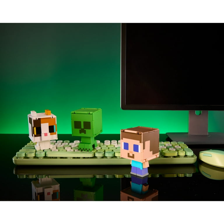 Minecraft Flippin' Figs Figures, 2-in-1 Fidget Play, 3.75-in
