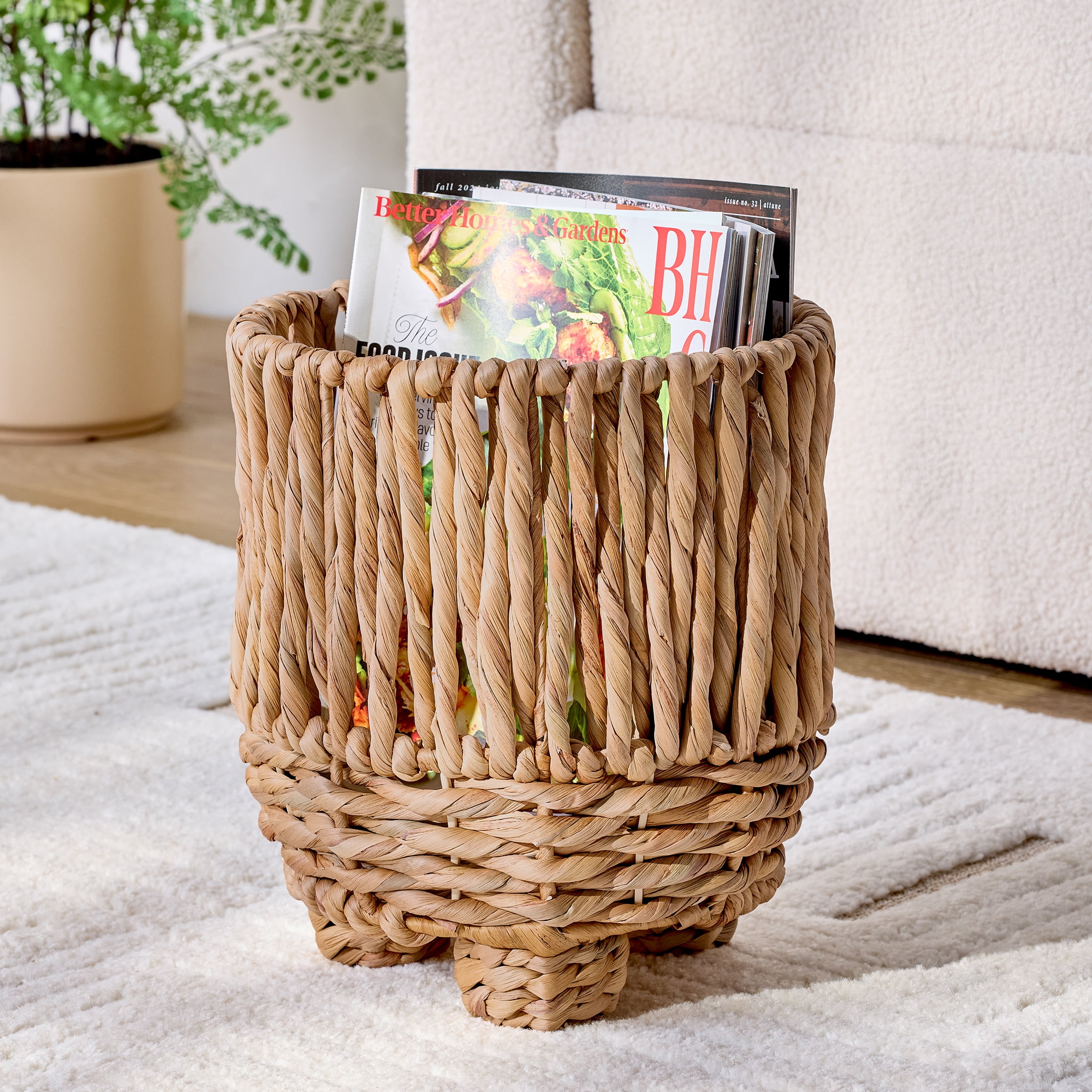 Better Homes & Gardens Twisted Water Hyacinth Round Footed Planter,  11.8"H