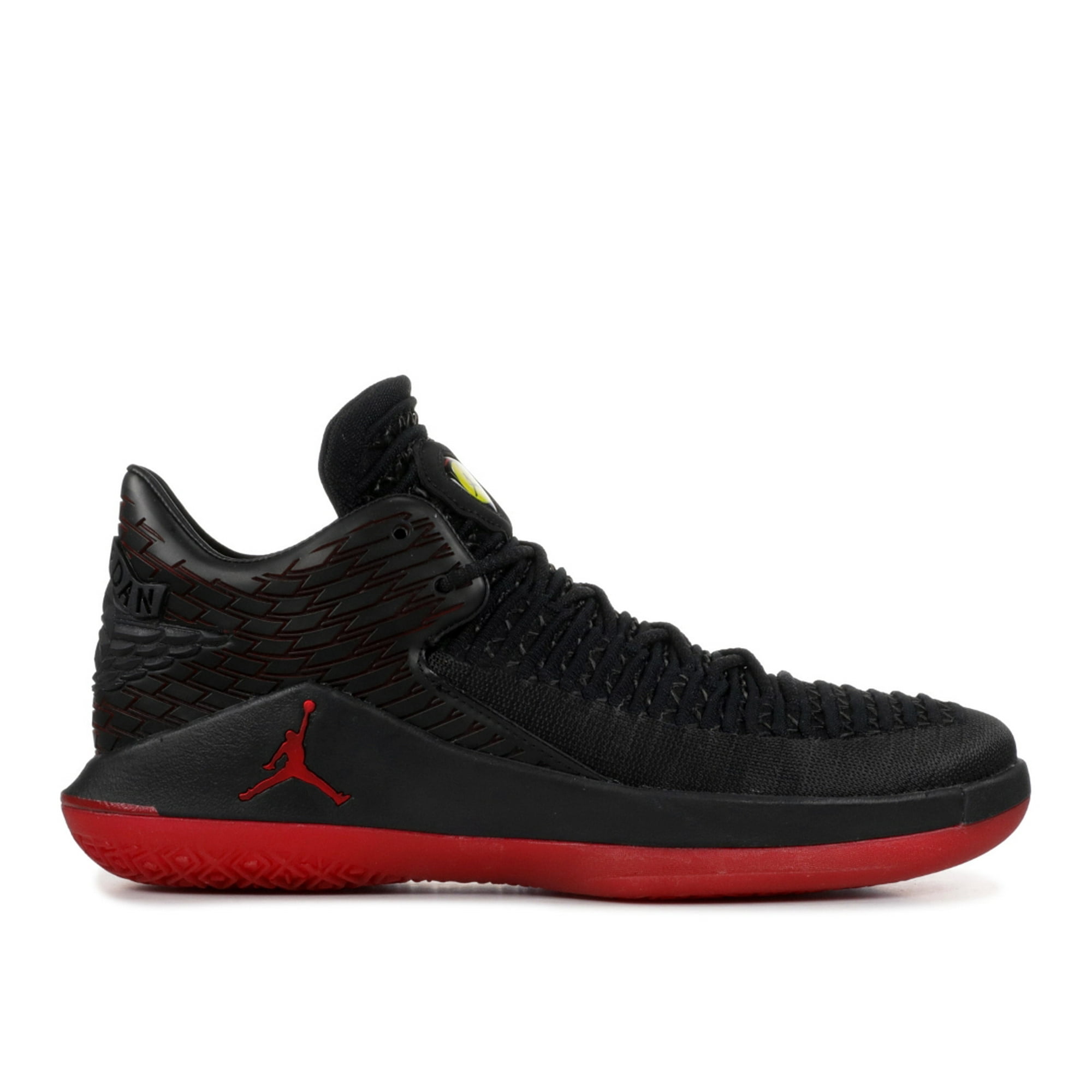 Air jordan xxxii low last shot hot sale