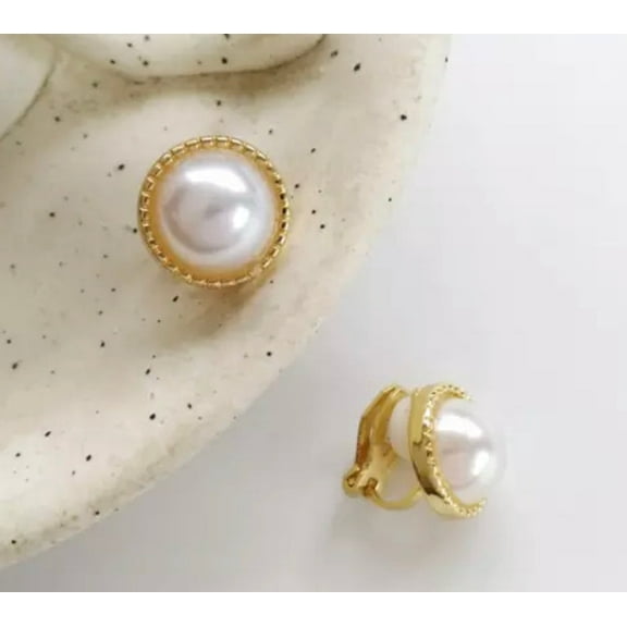 Clip on 1/2" gold and white round small pearl earrings