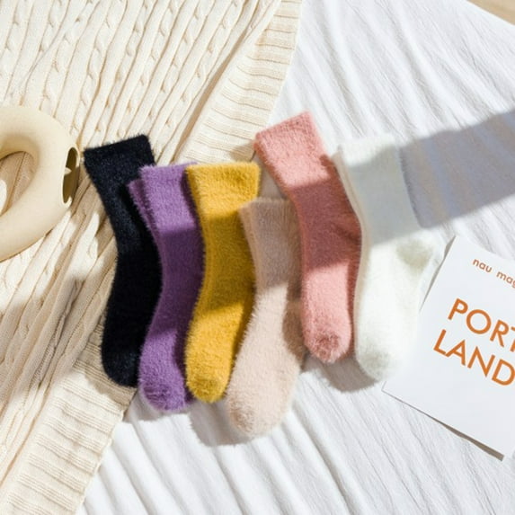 Dengjunhu 1 Pair Women Socks Warm Keeping More Thicken Coral Fleece Practical Ultra-soft Winter Socks for Daily Wear