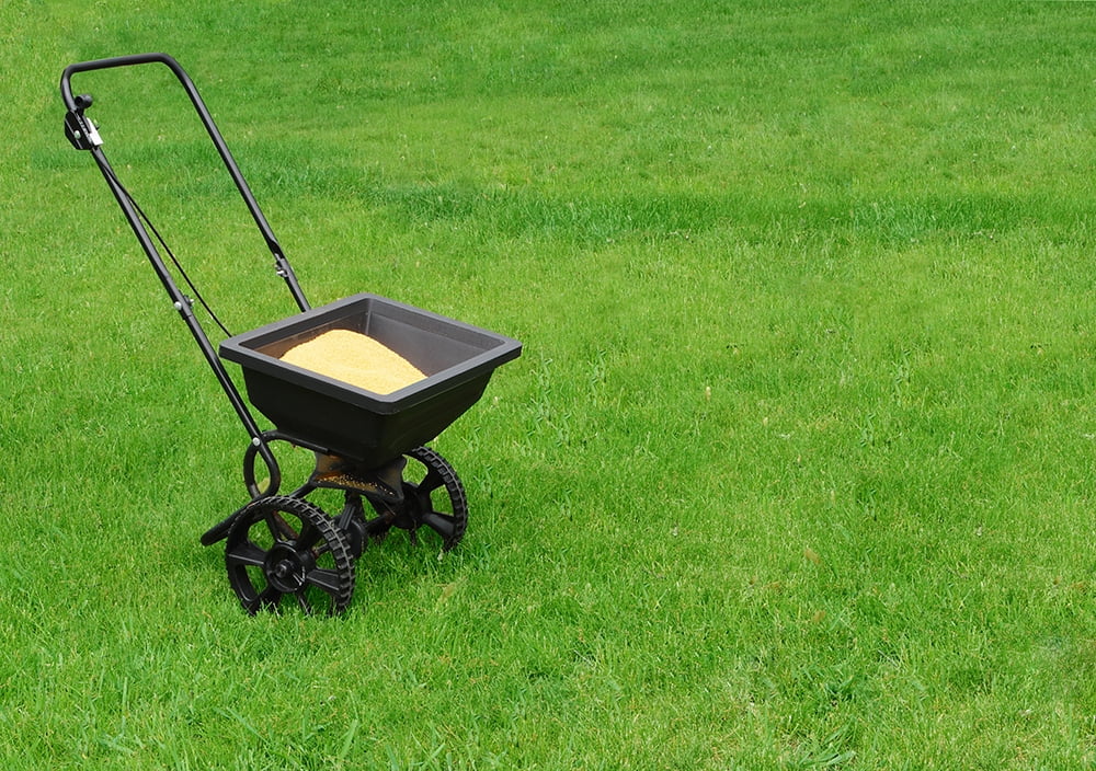 Milorganite Long Lasting All Purpose Lawn Food, 6-4-0 Fertilizer, 32 lbs