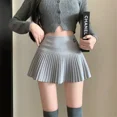 thumbnail image 3 of Falda corta estilo americano de talle alto que adelgaza la línea A para mujer, nueva falda de lana plisada blanca para desplazamientos diarios otoño/invierno, 3 of 4