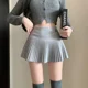 thumbnail image 3 of Falda corta estilo americano de talle alto que adelgaza la línea A para mujer, nueva falda de lana plisada blanca para desplazamientos diarios otoño/invierno, 3 of 4