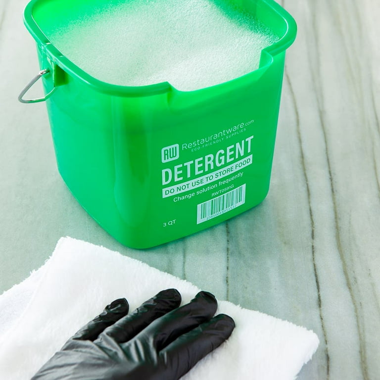 RW Clean 3 Qt Square Green Plastic Cleaning Bucket - with Plastic Handle -  7 x 6 3/4 x 6 - 1 count box