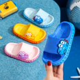thumbnail image 2 of Zapatillas de baño para niños de verano para niños, antideslizantes, con suela suave, para el hogar, con dibujos animados, bonitas sandalias para niñas, 2 of 6