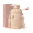 thumbnail image 1 of Bouteille d'Eau 2.2L Demi-Gallon avec Manchon de Rangement et Couvercle à Paille – Grand Récipient Réutilisable Sans BPA avec Poignée - Grande Gourde de Sport, 2.2 Litres (74 Onces), 1 of 7