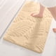 thumbnail image 5 of Alfombra de baño de espuma antideslizante superabsorbente con suavidad aterciopelada para un secado rápido y un agarre seguro en suelos mojados. Lavable a máquina para mayor seguridad en el, 5 of 7