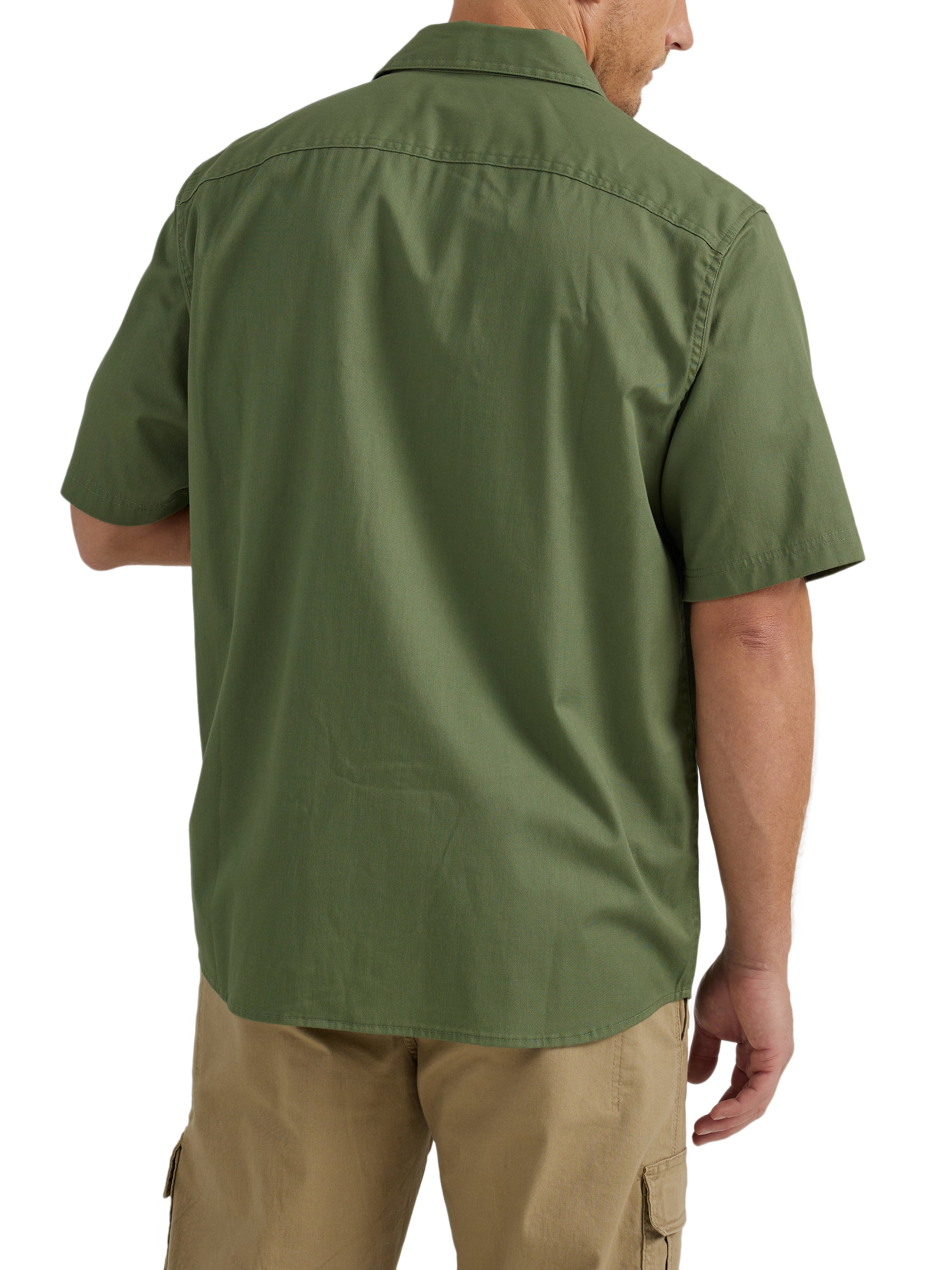 Wrangler® Men's Relaxed Fit Short Sleeve Woven Shirt