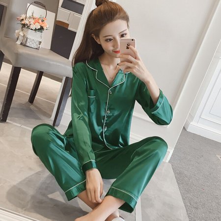 

CoCopeaunt Pajamas Ladies Loose Autumn and Winter Solid Color Cardigan Long Sleeve Silk Home Service Suit Nightwear Women Wholesale