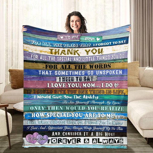 LHSHID Gifts for Mom from Son or Daughter for Birthday Christmas Mom Throw Blanket Snuggly Soft Unique Lamb Plush Mother Blanket Filled with Words to Say Love You Mom Gifts for Women 40x50in