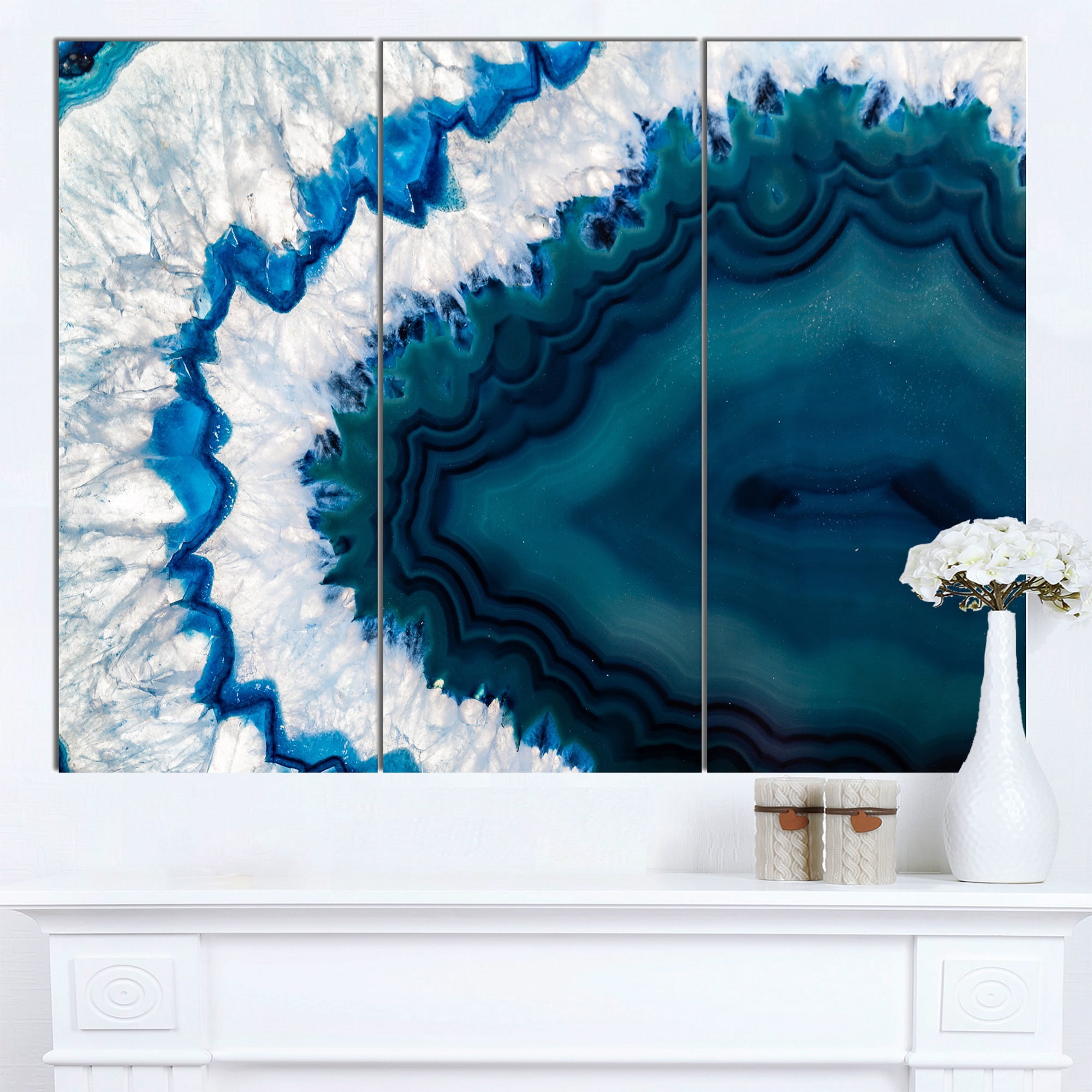 Designart 'Blue Brazilian Geode ' Abstract Canvas Wall Art Print