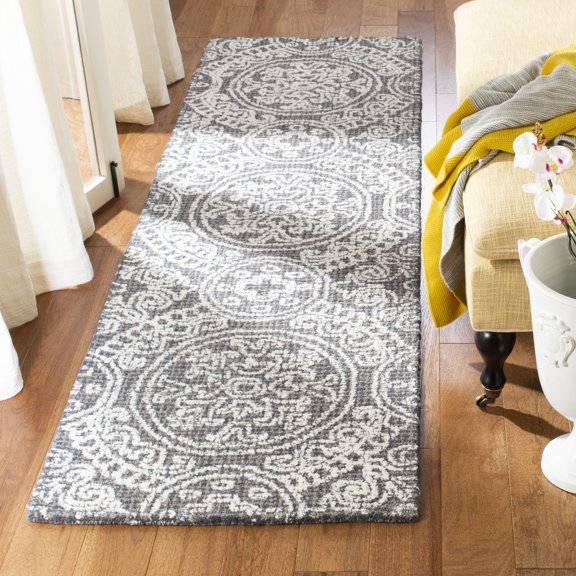 SAFAVIEH Abstract Amadine Geometric Wool Runner Rug, Gray/Ivory, 2'3" x 8'