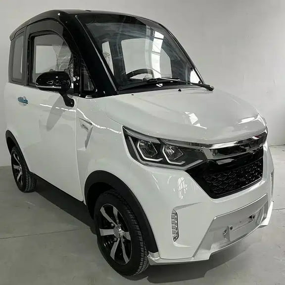 RoadMaster X-1000 Fully Enclosed 4-Wheel Electric Mobility Scooter | 2200W Motor | Swivel Seat & AC System Upgrade