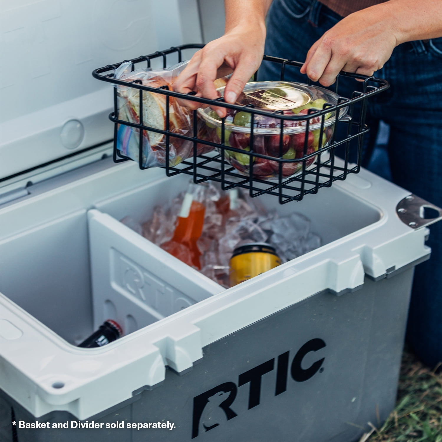 RTIC 32 QT Ultra-Light Hard-Sided Ice Chest Cooler, White and Grey, Fits 48 Cans