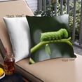 thumbnail image 1 of Ahgly Company Coussin Extérieur Anti-Insectes, 18 Pouces par 18 Pouces, 1 of 6