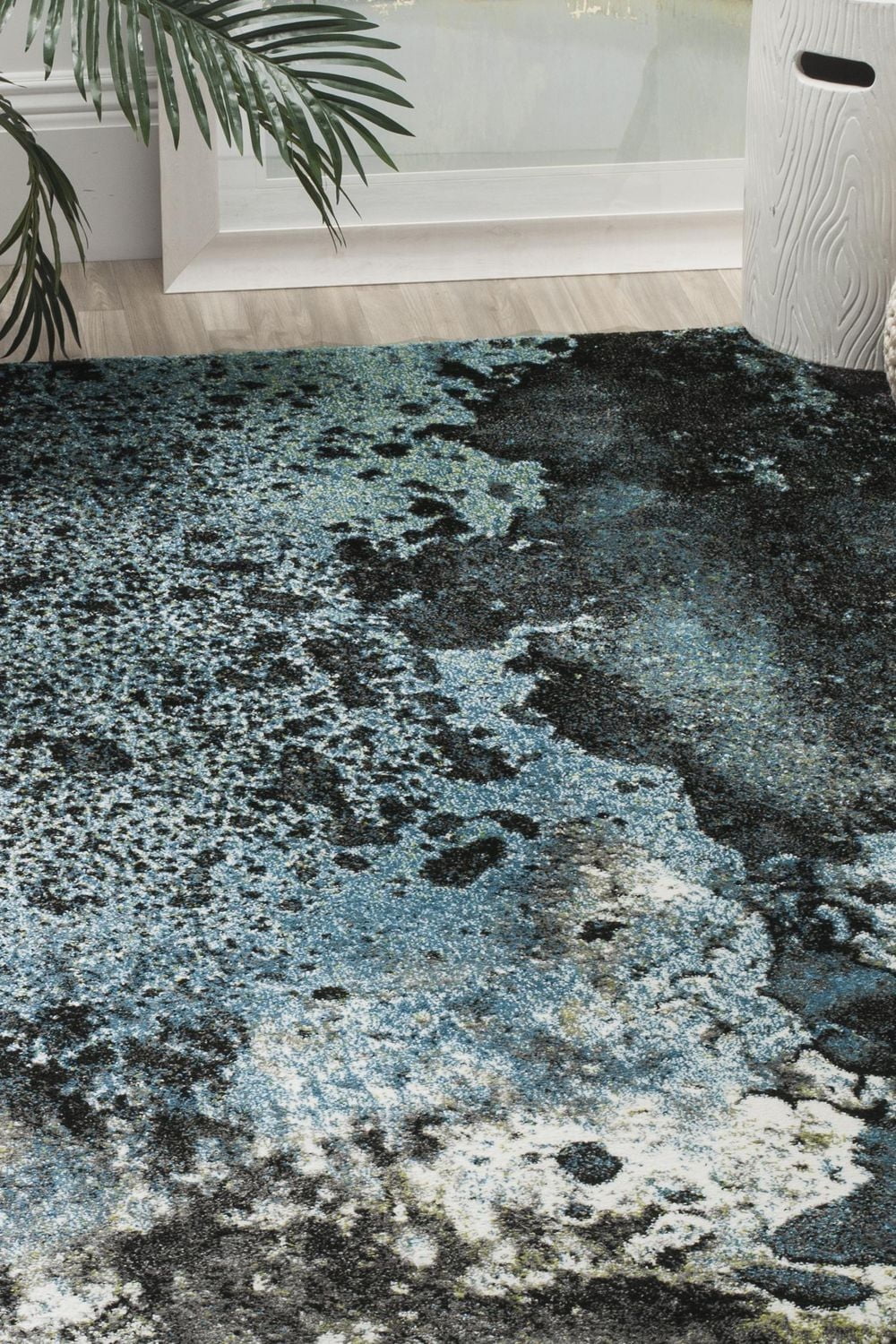 Safavieh Glacier Malanie Abstract Area Rug