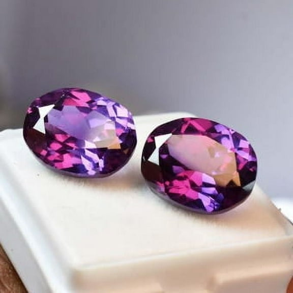 20 Carat Oval Cut Brazilian Alexandrite Gemstone Pair with Color Change
