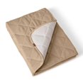 thumbnail image 1 of Manta acolchada Orvis Grip Tight para muebles, color marrón, 1 of 1