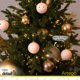 thumbnail image 4 of Esferas para árbol de navidad Artego de 8 cm de diámetro paq 18 esferas Dorado *Línea Detail Con: 2 estilos emboss y un cromado, para colgar Christmas ornaments, 4 of 7