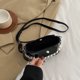 thumbnail image 2 of Bolsos cruzados para mujer Cuero de PU Cadena de perlas brillantes Bolsos tipo cubo para mujer (Negro) Ndcxsfigh Para Estrenar, 2 of 8