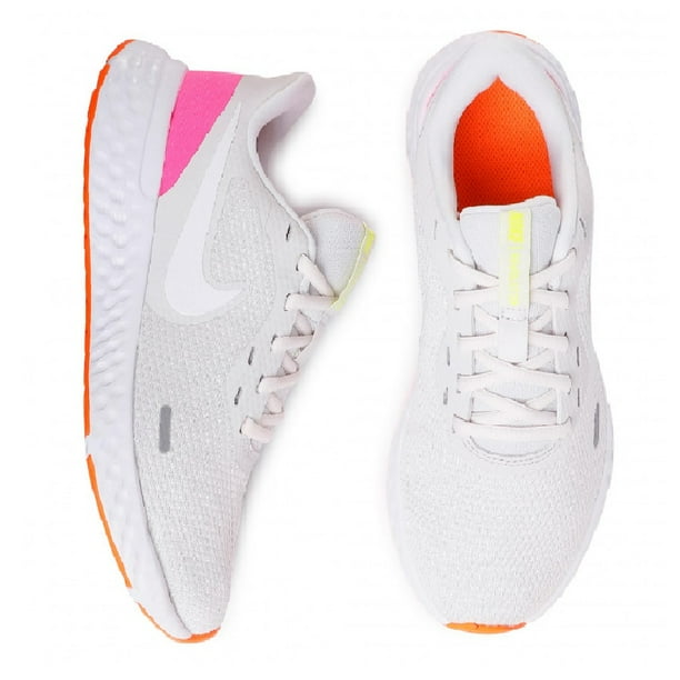 Nike revolution 24 best sale