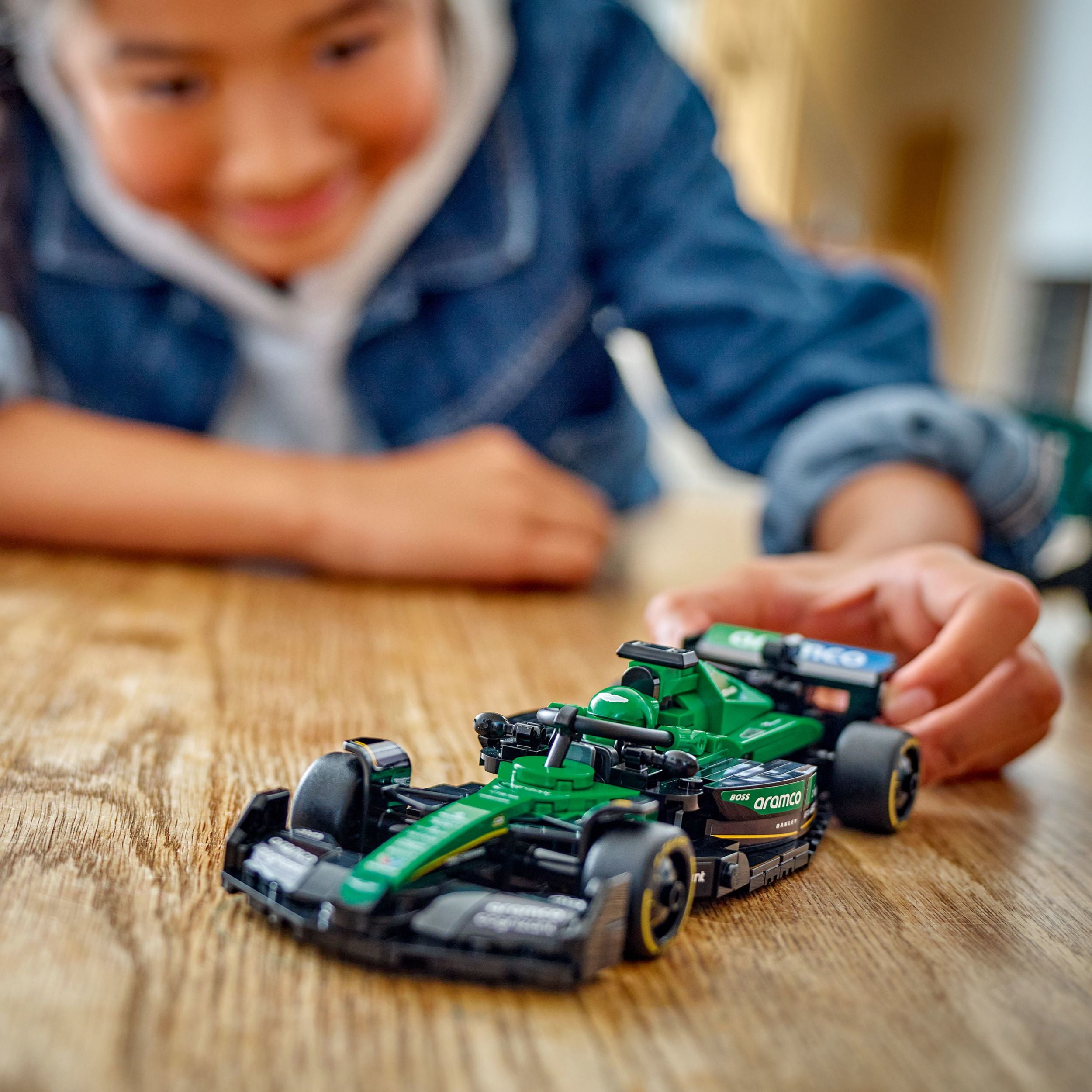 LEGO Speed Champions Voiture de course Aston Martin Aramco F1® AMR24 77245 Ensemble de construction (269 pièces) LEGO Voiture de course 77245