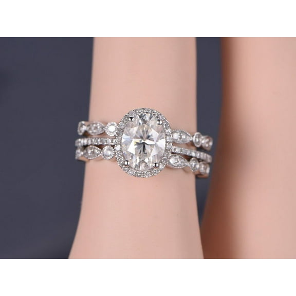 Popular 3.00 Carat Moissanite Diamond Engagement Trio Ring Set with 18k Gold Plating