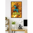 thumbnail image 3 of Invincible : Saison 3 - Fiche d'information sur le costume bleu, 3 of 4
