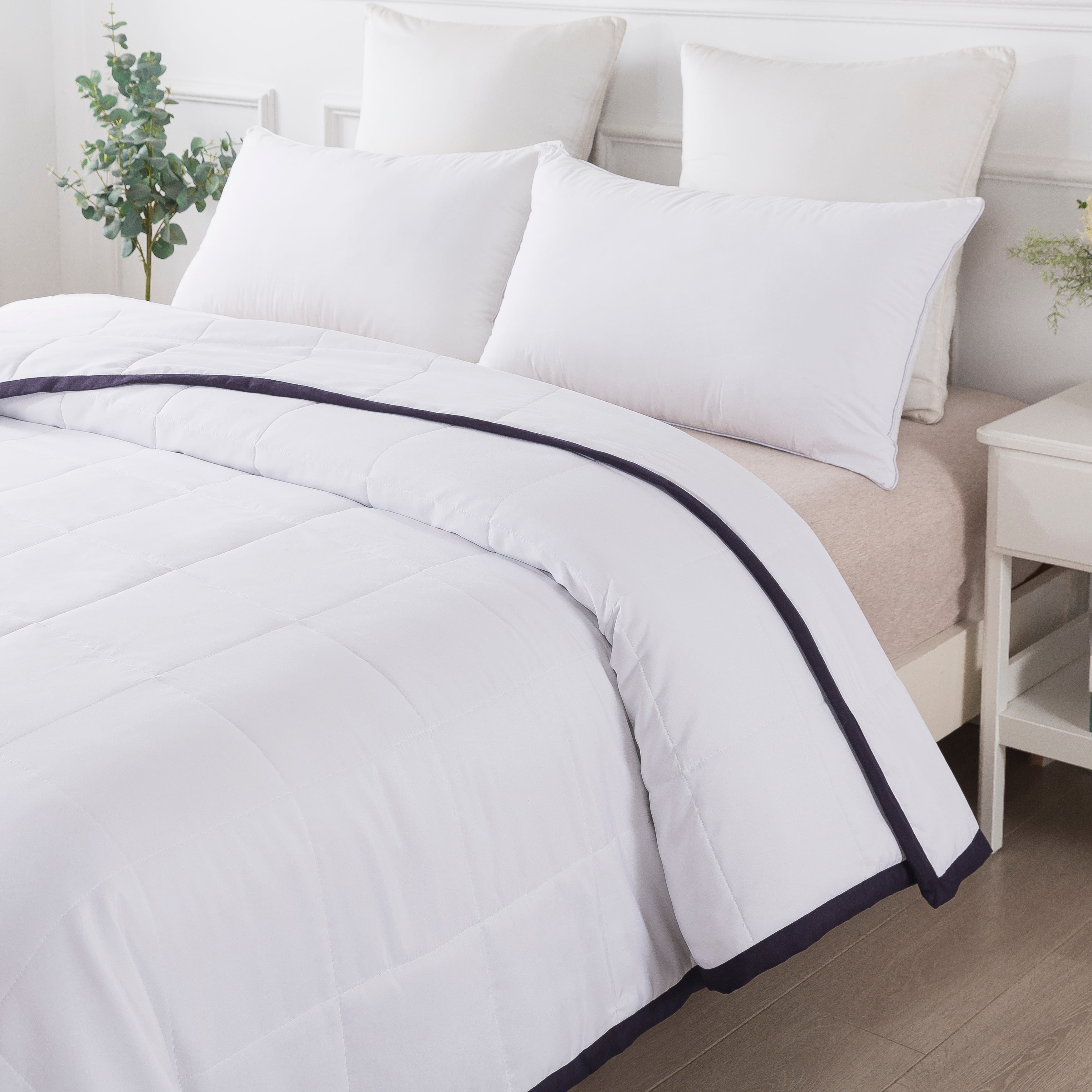 Framed Down Alternative Blanket - King - Navy (276 C)