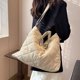 thumbnail image 4 of Bolsos de gran capacidad para mujer 2023 Otoño Invierno Espacio de algodón Bolso de compras de un solo hombro Bolso de mano de tendencia de moda Bolsos de mano para mujer, 4 of 5