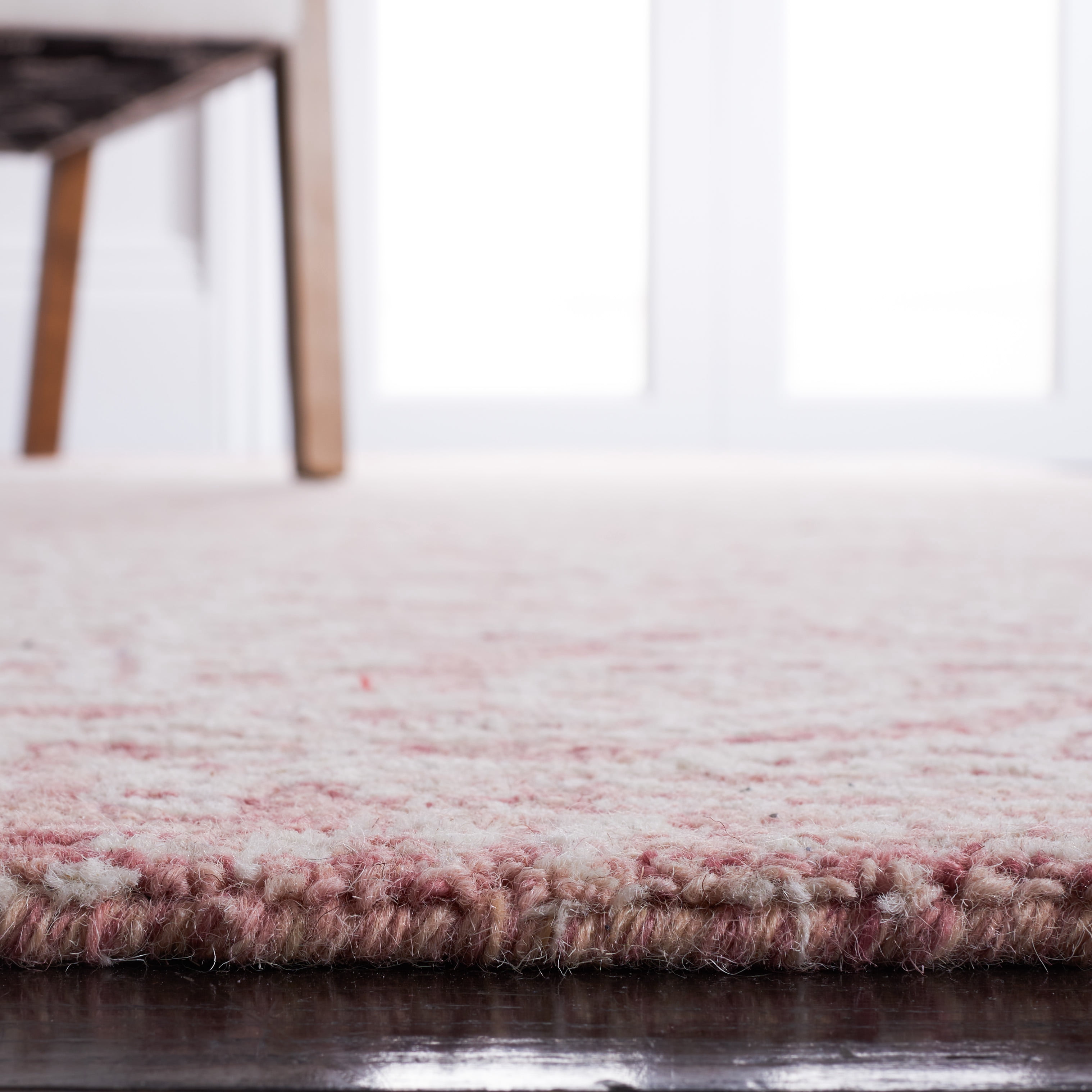 SAFAVIEH Metro Aditi Medallion Runner Rug, Pink/Ivory, 2'3" x 8'