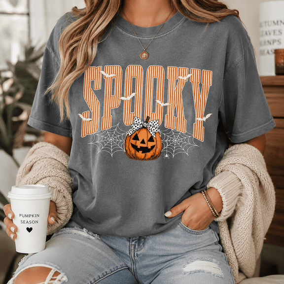 Spooky Pumpkin Halloween T-Shirt, Retro Bat Spiderweb Graphic Tee, Cute Fall Season Shirt, Vintage October Apparel Gift for Her - Pepper, M