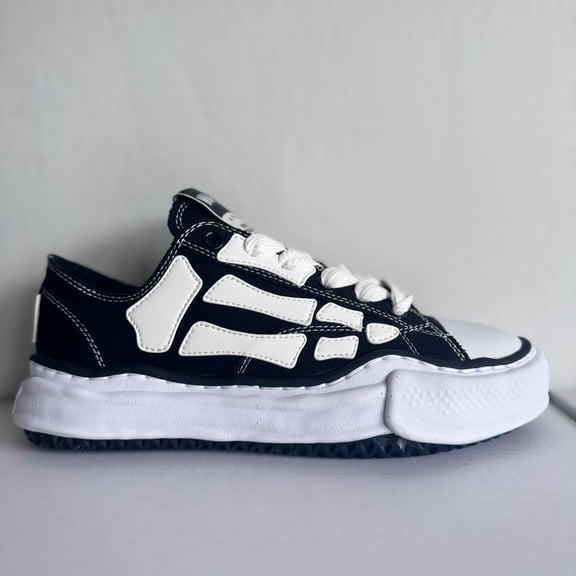 Maison MIHARA YASUHIRO Black PETERSON OG Sole Canvas Low-top Sneaker Low Top