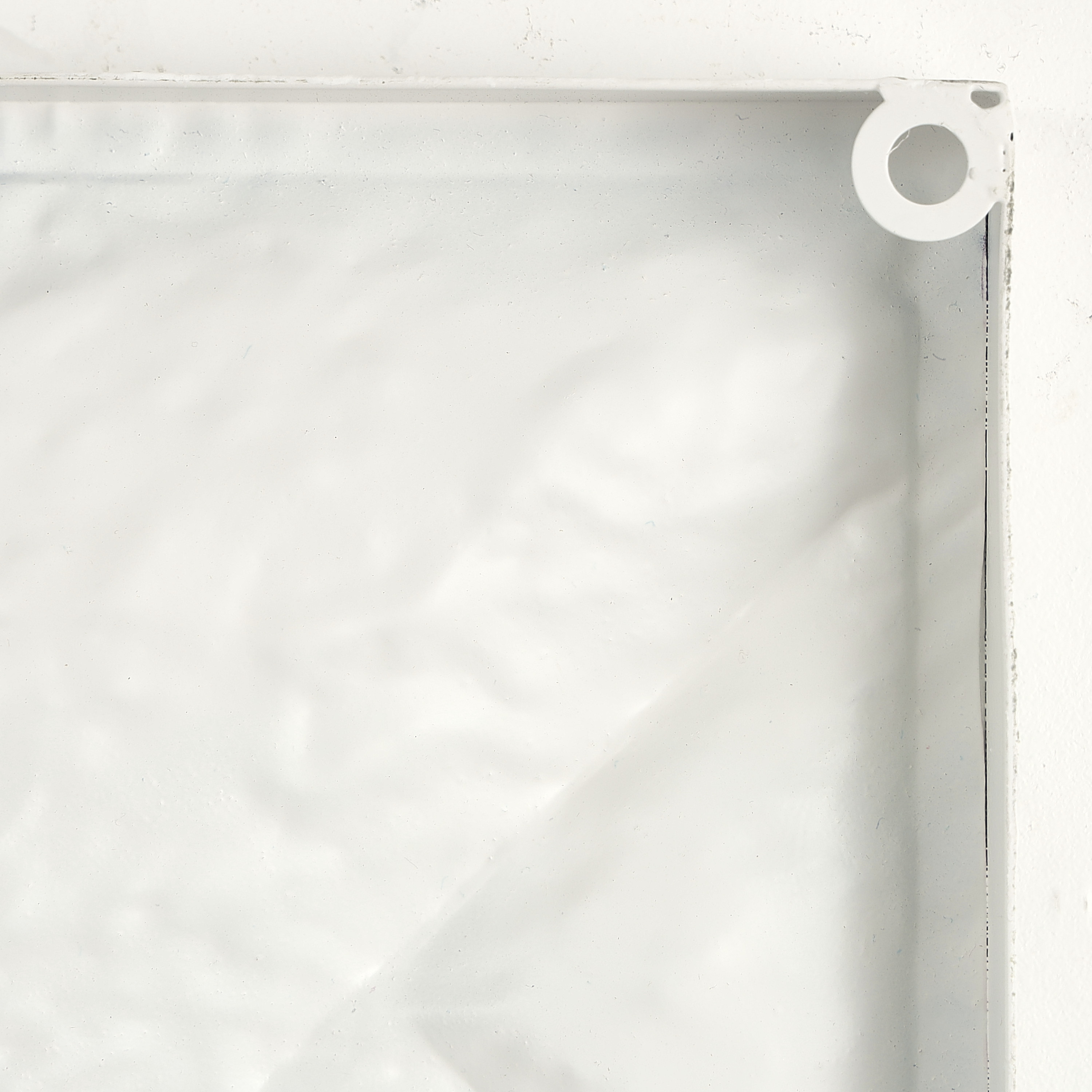 DecMode White Metal Dimensional Geometric Wall Decor