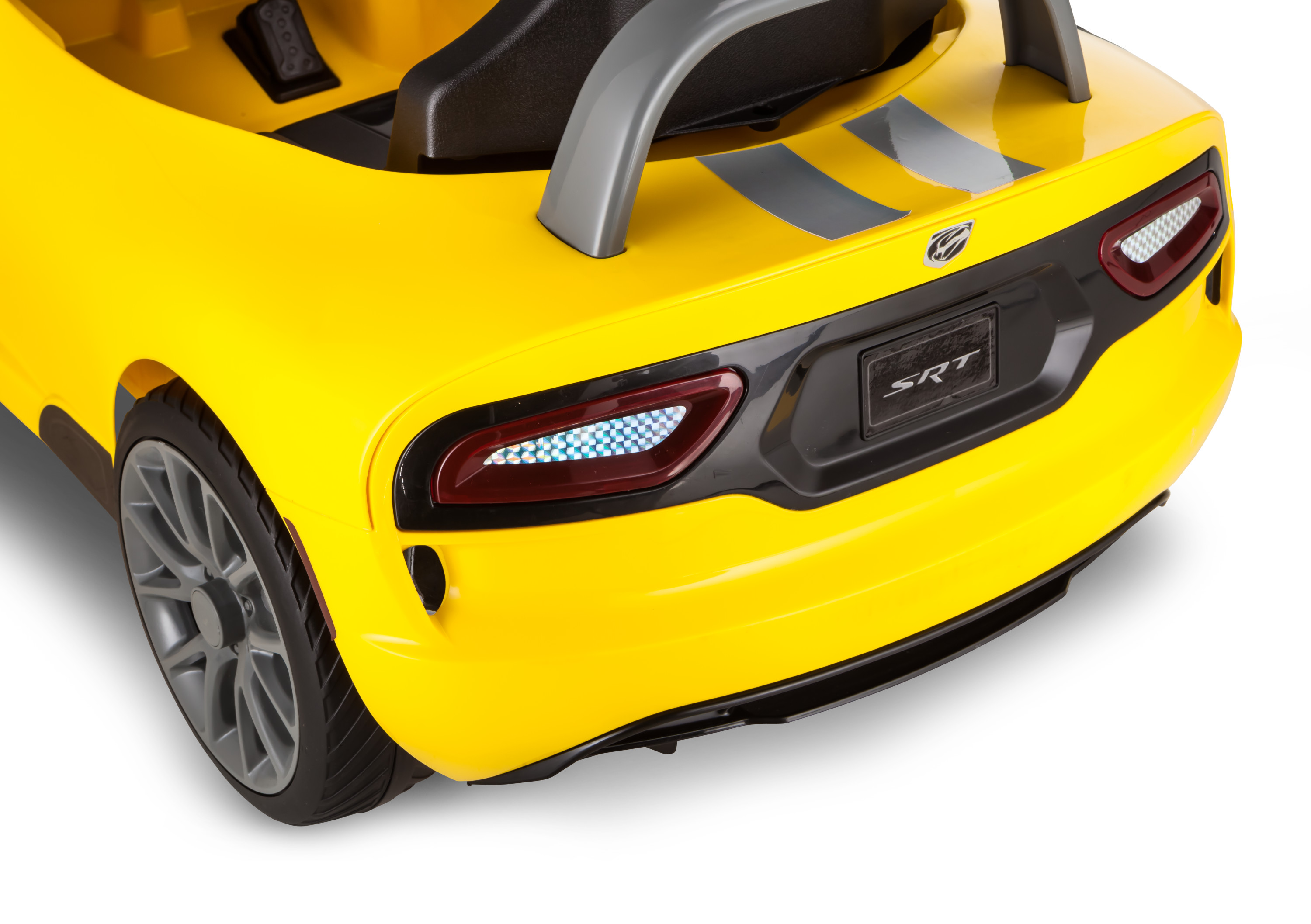 Dodge Viper SRT, 6-Volt Ride-On Toy by Kid Trax, single passenger, yellow - image 3 of 4