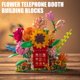 thumbnail image 3 of Bloques de construcción de tamaño mini para niños, modelo de cabina telefónica con flores, decoración artesanal, ramo de flores, juguetes de ladrillos, 1208 piezas, 3 of 4