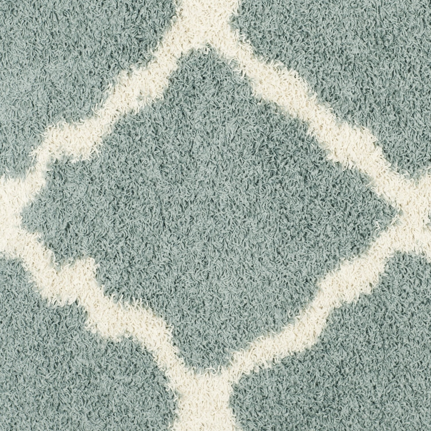 SAFAVIEH Daley Geometric Plush Shag Area Rug, Seafoam/Ivory, 6' x 6' Square