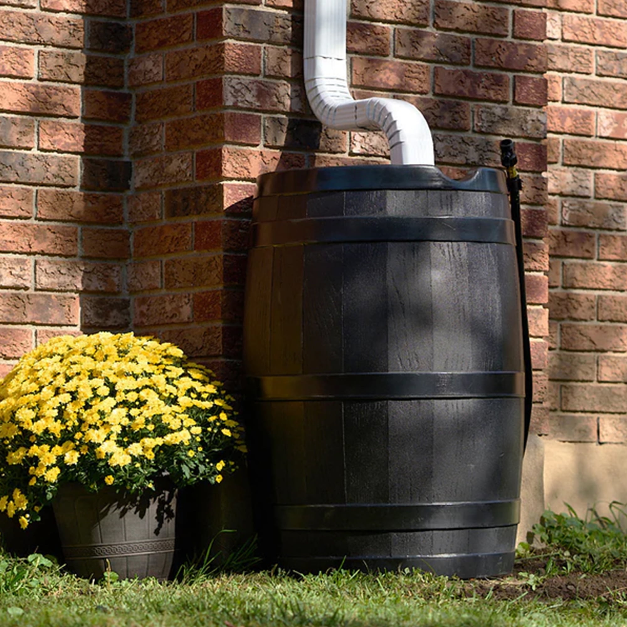 FCMP Outdoor RC45 45 Gal Outdoor Rain Water Catcher Barrel Container, Grey