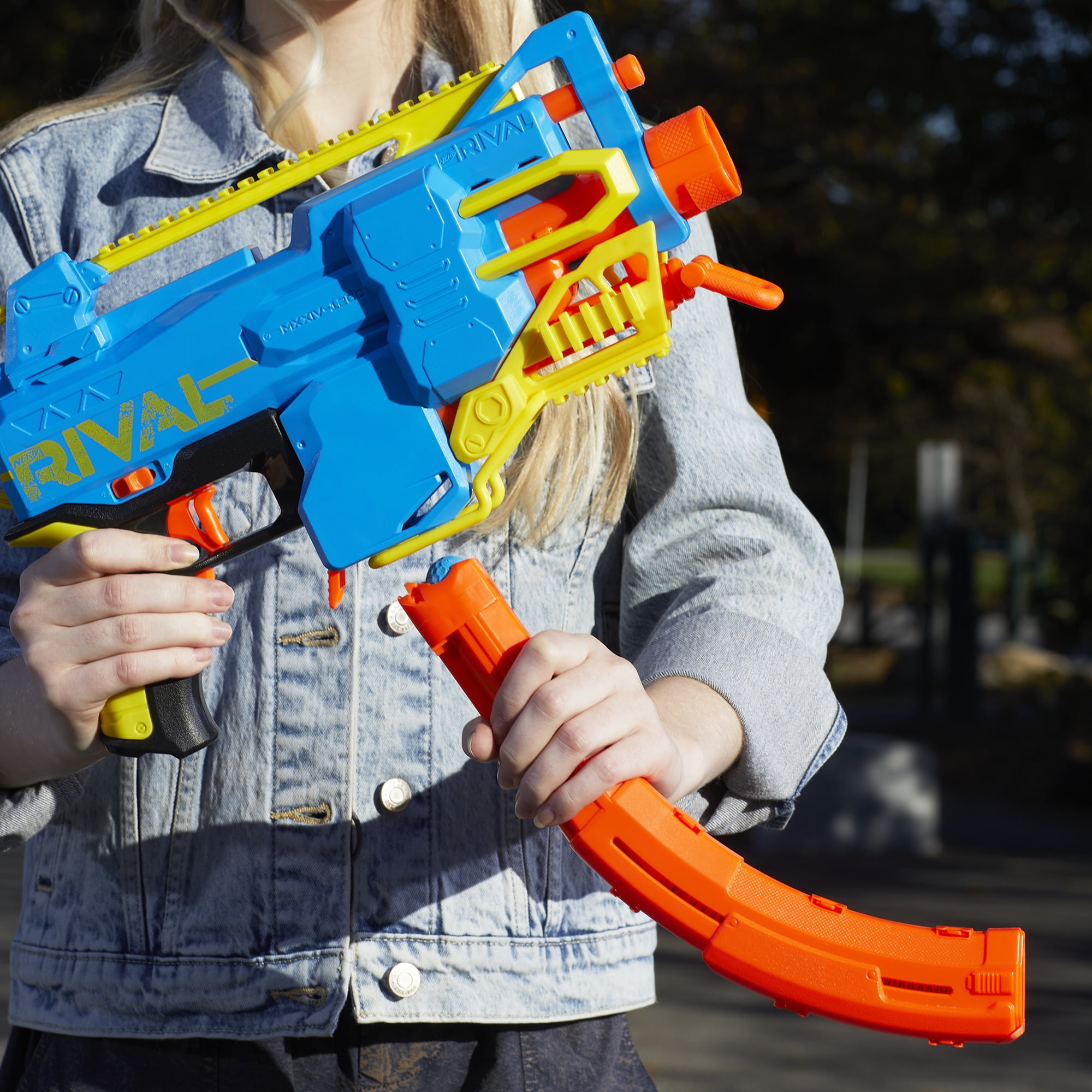 ナーフ　ライバル　チャレンジャーMXXIV-1200 CHALLENGER Amazon.co.jp: Nerf Rival Challenger MXXIV-1200 電動