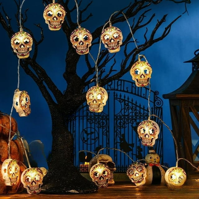 Guirnalda de Luces de Calavera para Halloween: 10 o 20 Luces Led Luminosas de Terror para Fiestas, Bares y Decoración de Interiores y Exteriores. Longitudes de 1,5 a 3 M.