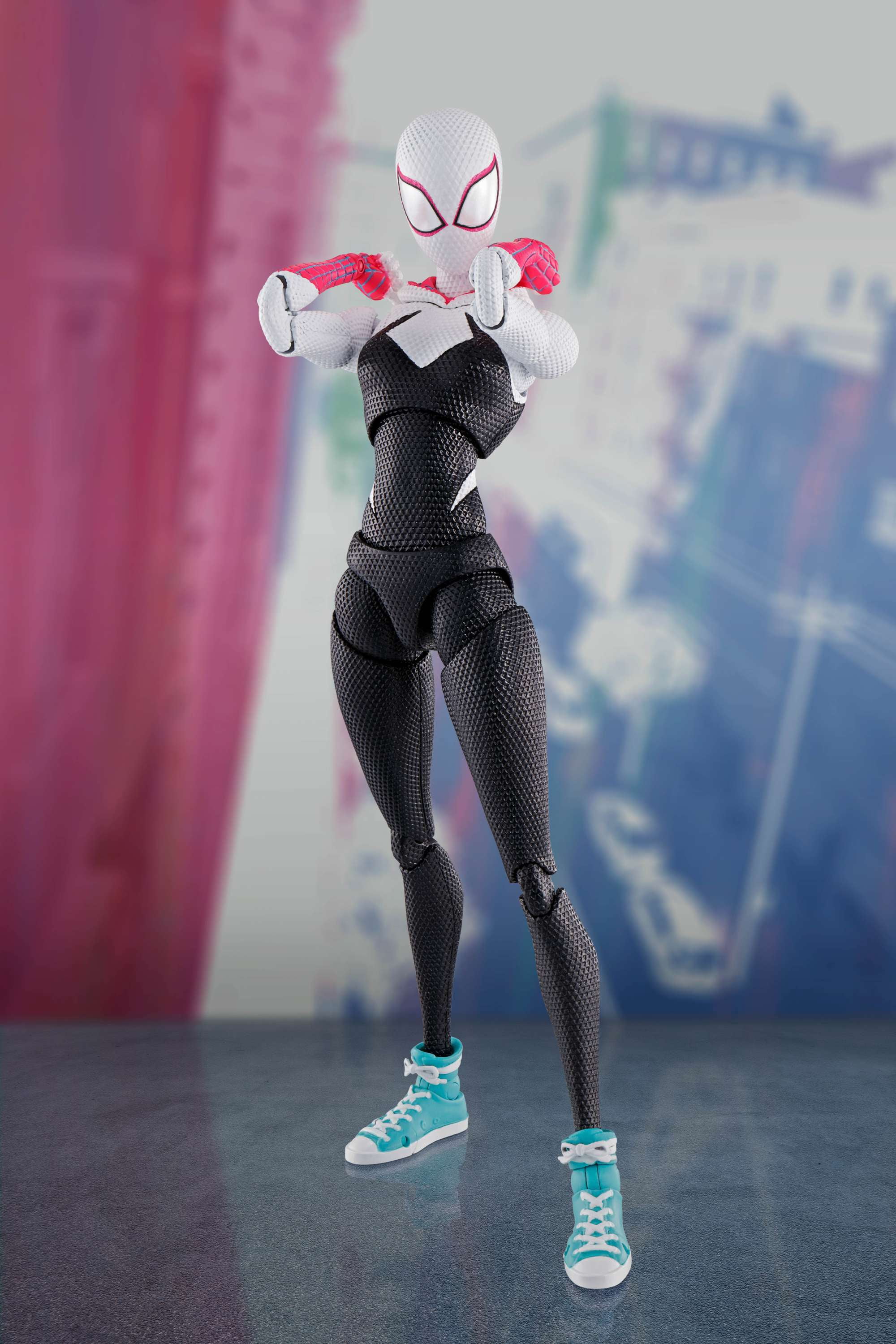 Marvel S.H.Figuarts Spider-Gwen Movie Figurine Action Figure