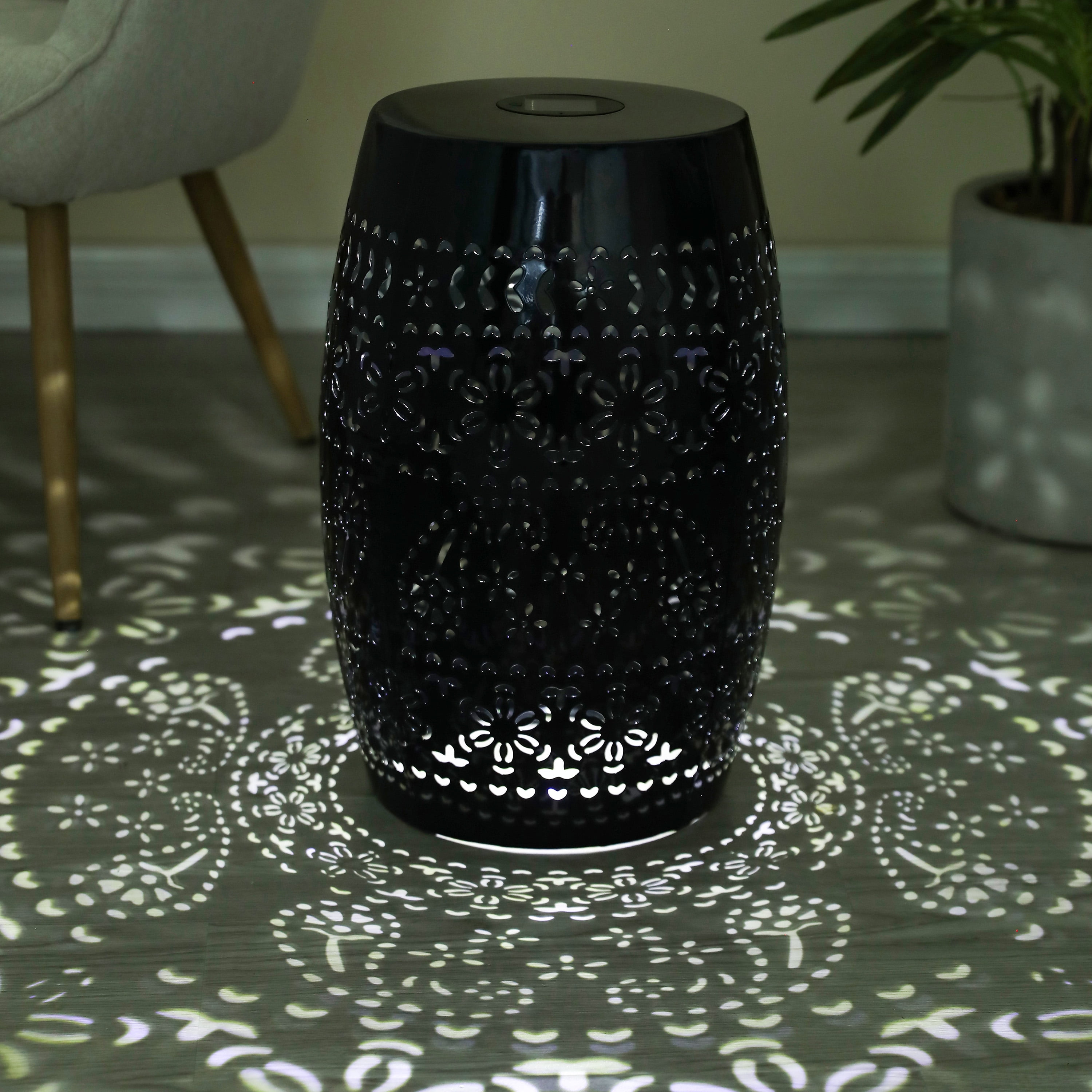 Solar Side Table, Outdoor Side Table with Built-In Solar Battery for Patio Garden Backyard, Black