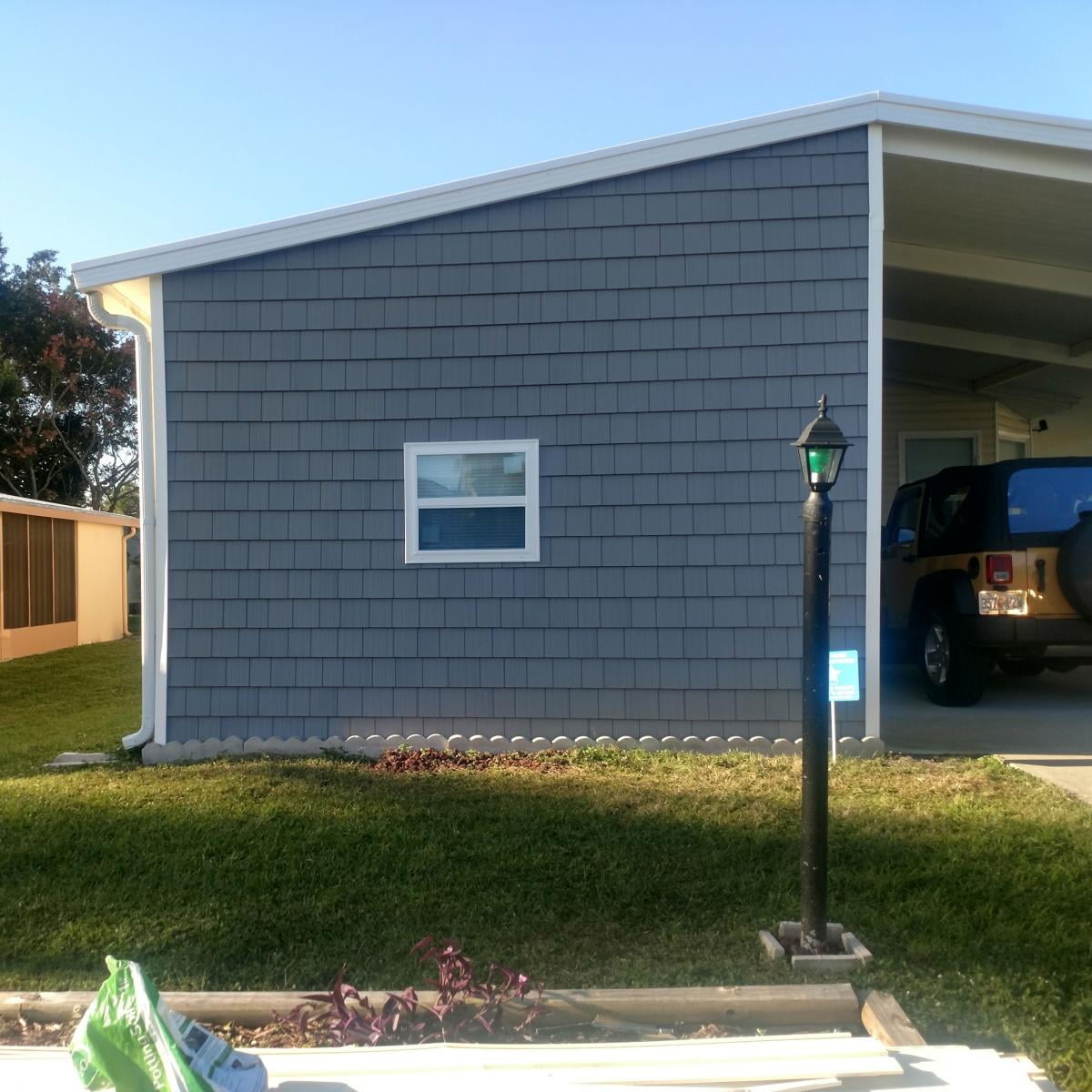 The Foundry 7"W x 60 3/4"L Exposure, Vinyl Perfection Shingles (34 Panels/Ctn. = 100 Sq. Feet), 042 - Almond