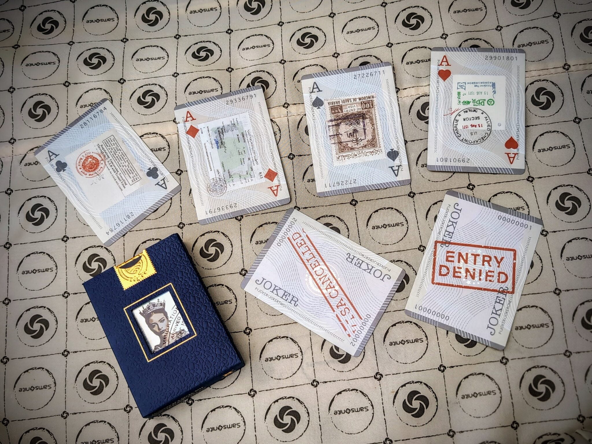 Passport Luxe (Gilded) Playing Cards and Puzzle by Sinecure