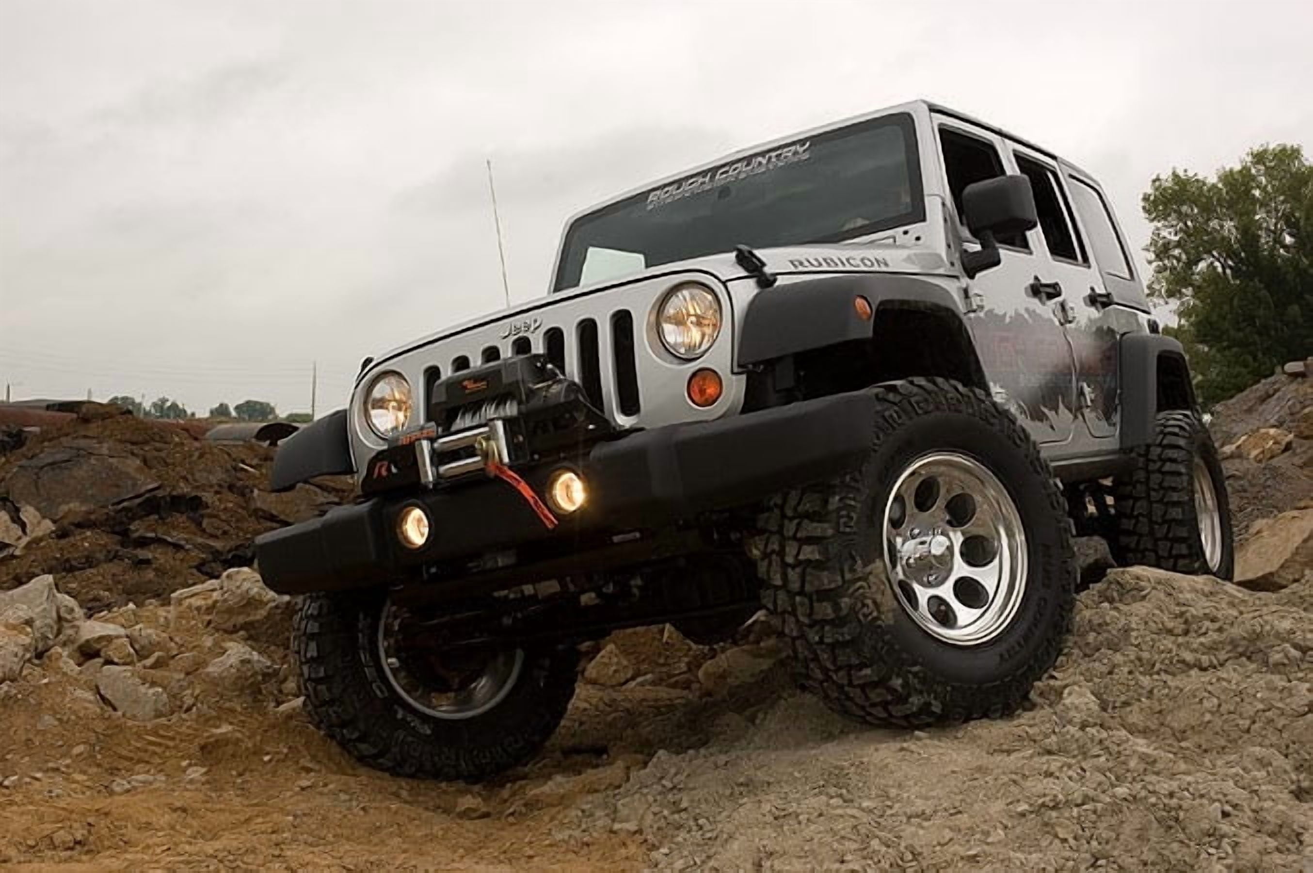 Rough Country 4" Lift Kit for 2007-2018 Jeep Wrangler JK Unlimited - 68140